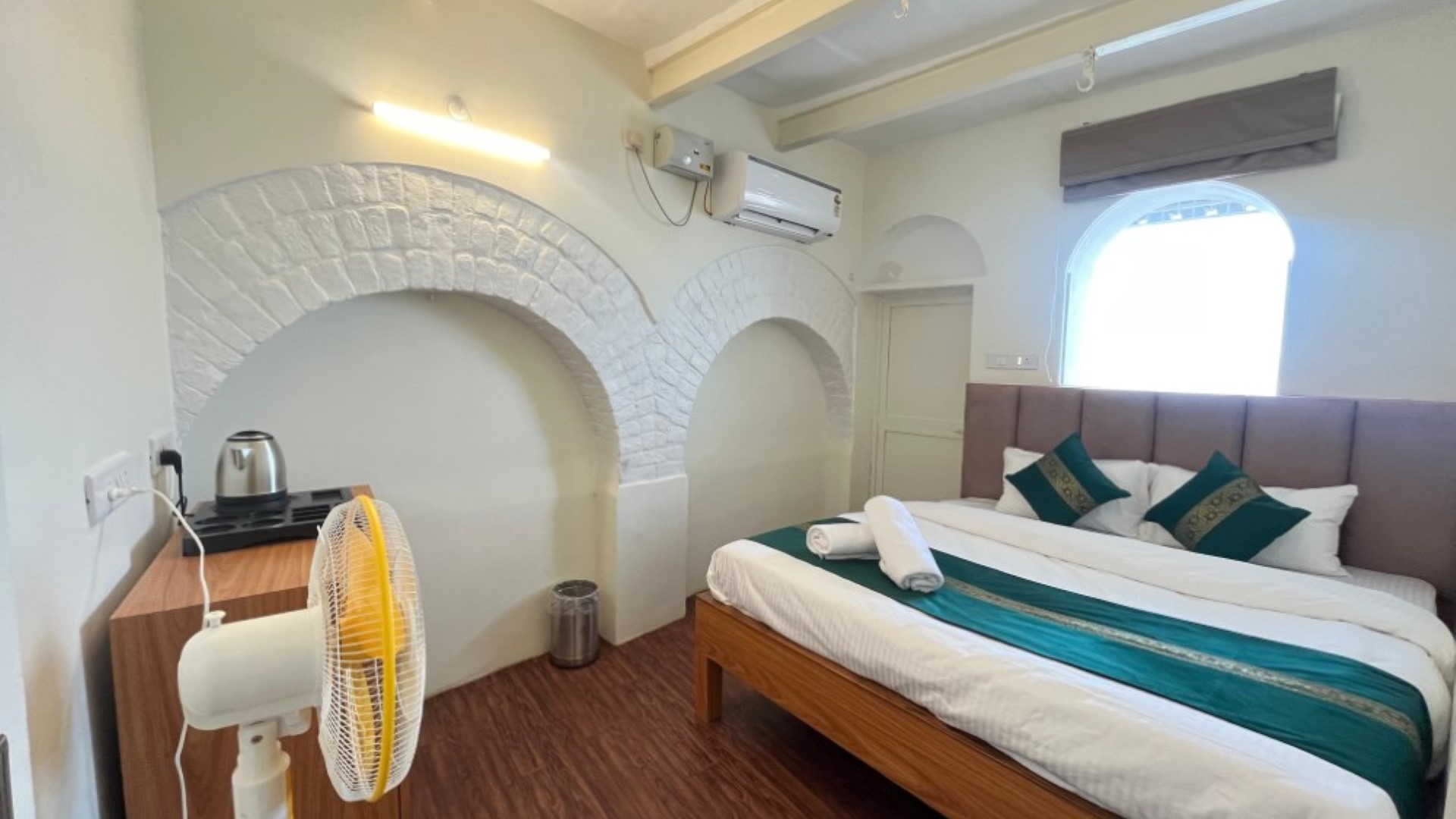 Hues Of Varanasi Slider Pictures